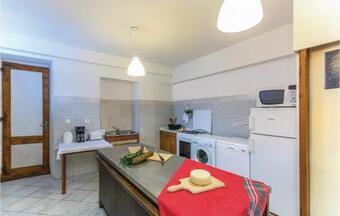 Stunning Home In Gora Glusic With Wifi And 4 Bedrooms