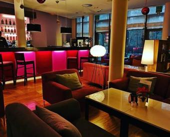 Hotel Holiday Inn Warsaw J�zef�w