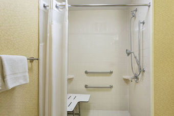 Holiday Inn Express Hotel  Suites Tower Cente