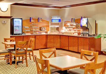 Holiday Inn Express Hotel & Suites Greenwood
