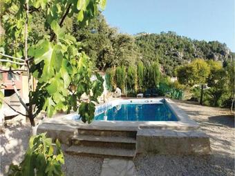 Three-bedroom Holiday Home In Burunchel