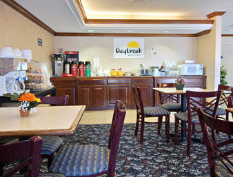 Hotel Days Inn And Suites Clayton