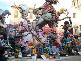 Premium Partner Promotion !! Extraordinary Floor 2 Rooms City Center Promocio