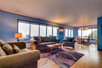 Falcon Cove Retreat