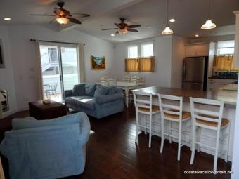 359 1st Street One-bedroom Apartment