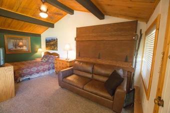 Brettelberg Slopeside Condos E8