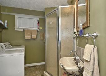 Round To It Three-bedroom Chalet