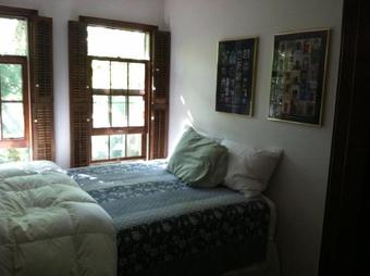 Cedar House In Knollwood