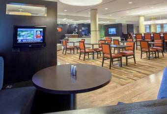 Hotel Courtyard By Marriott