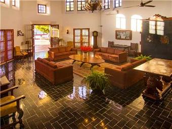 Hotel Playa De Cortes
