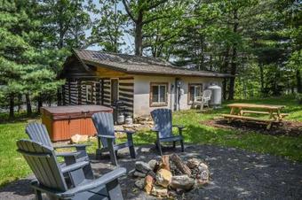 Apple Cottage Two-bedroom Holiday Home