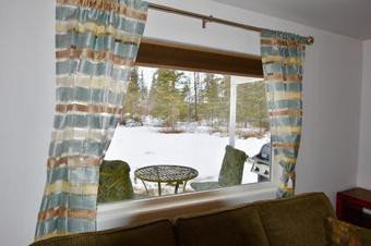 Ak Vacation Cabins / Sleepy Hollow Cabin