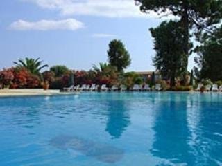 Domaine De Caranella