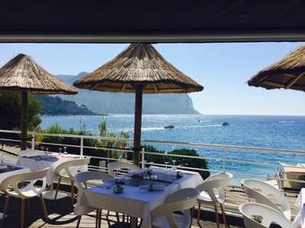 Hotel De La Plage Mahogany