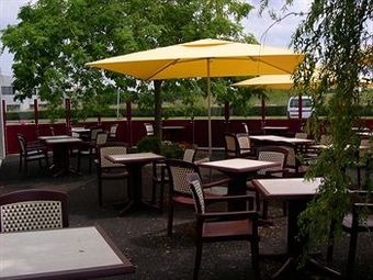 Hotel Logis Le Sainte-m�re