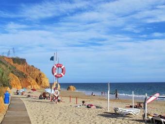 Apartamento At A Sea View Penthouse, 300 M From The Beach!