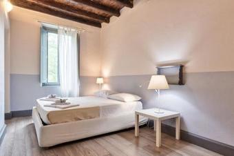 Duomo & Palazzo Reale Charming Apartment