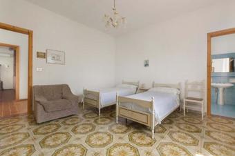 Villa Mar�