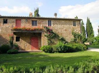 San Giovanni D'asso Villa Sleeps 7 Pool Air Con