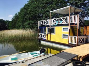 Ferienfloss Wesenberg _ Das Schwim