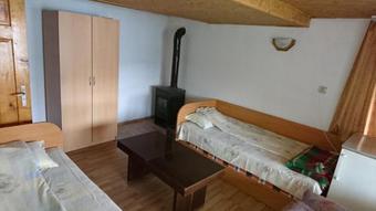 Hostal Villa Raiski Kyt