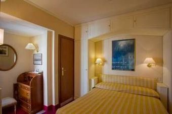 Agli Alboretti Hotel (centre)