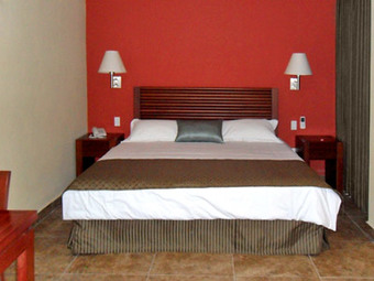 Hotel Seven Crown La Paz Centro