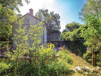 Two-bedroom Apartment In Drivenik