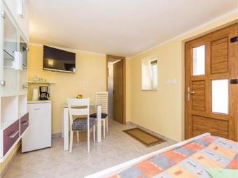 One-bedroom Holiday Home In Golovik