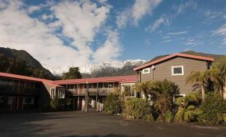 Heartland Hotel Glacier Country