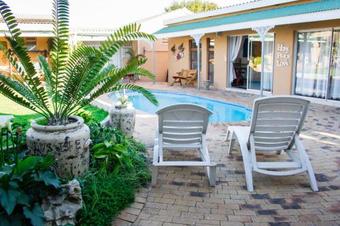 Hostal De Helling Self Catering