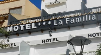 Hotel La Familia