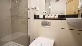 Henry Street Aparthotel