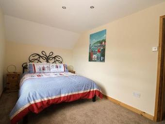 Tembo's Rest, Sandwich