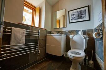 Duke Of Portland Boathouse On The Shore Of Lake Ullswater Ideal For A Romantic Break