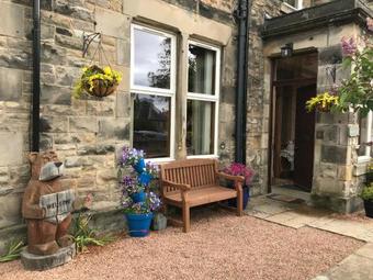 Hostal Dunclutha Guest House