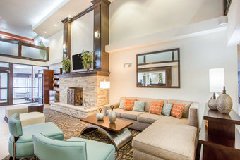 Hotel Comfort Suites