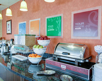 Hotel Comfort Suites