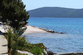 Apartments By The Sea Brgulje (molat) - 6250