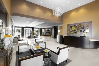 Holiday Inn Hotel And Suites East Peoria