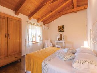 Three-bedroom Holiday Home In Regulici