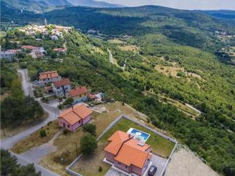 Three-bedroom Holiday Home In Roc