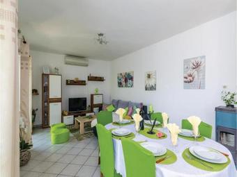 Three-bedroom Apartment In Slano
