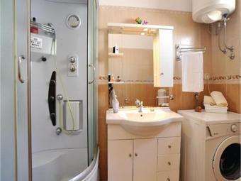 Three-bedroom Apartment Maslenica With Sea View 05