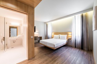 Moov Hotel Porto Centro