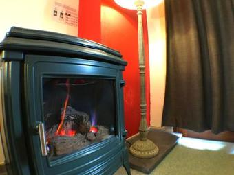 Lovely Bungalow In Waulsort With Swimming Pool