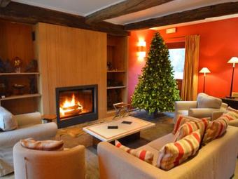 Lovely Holiday Home In Mettet With Garden