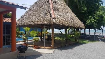 Posada Tsunami Inn