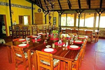 Hotel Toko Kamanjab Lodge Safari & Katenda's Himba Village