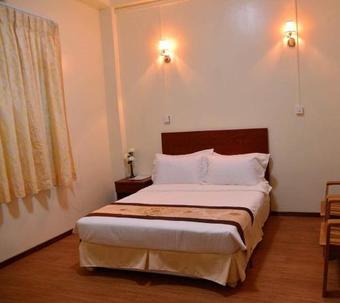 Hpa-an River View Motel